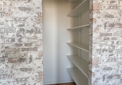 begehbarer Kleiderschrank