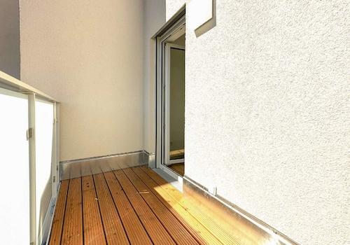 Balkon zum ruhigen Innenhof