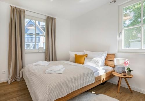 Schlafzimmer 1 im EG ...