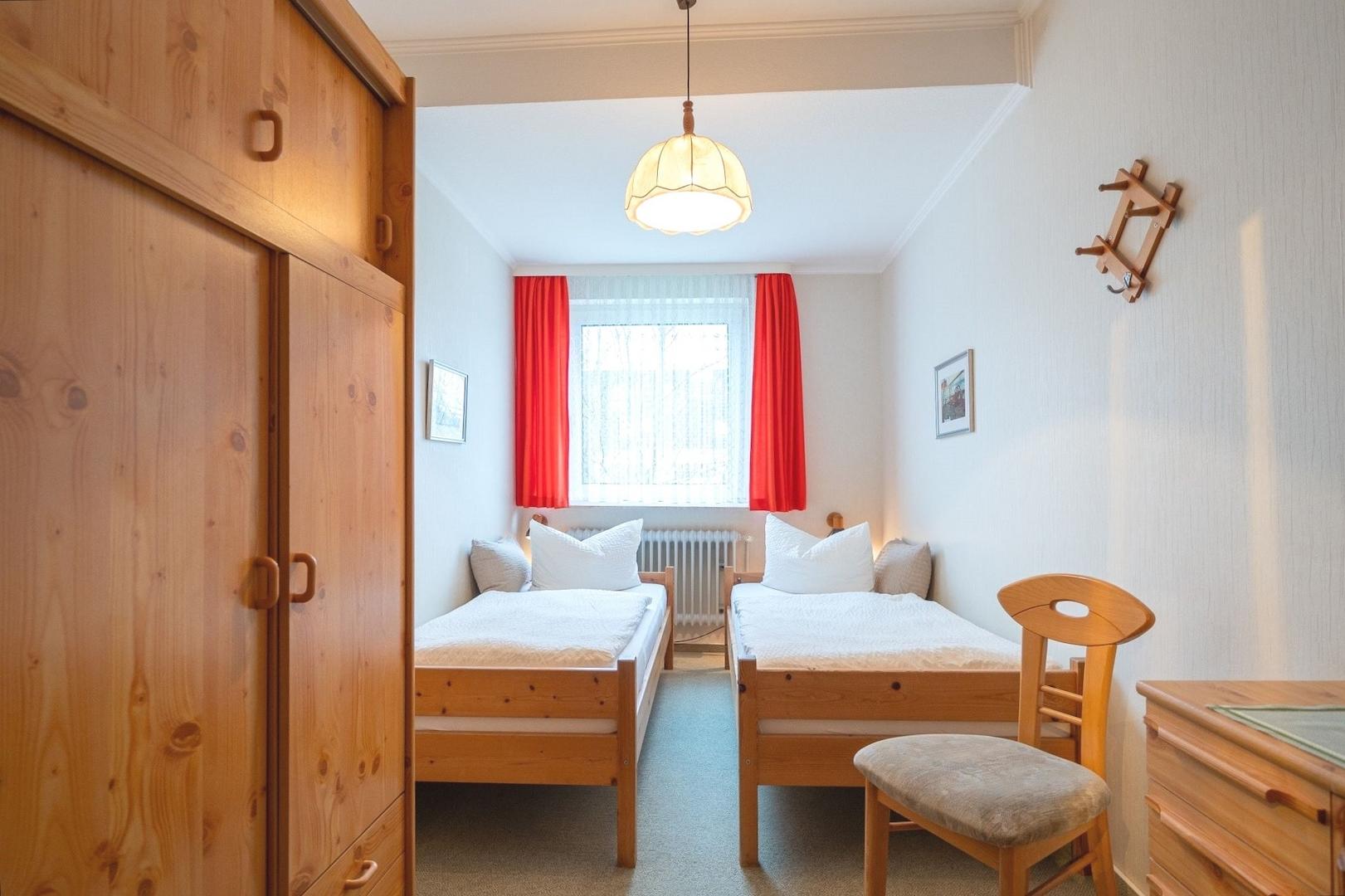Schlafzimmer Whg. 8, 1. Stock