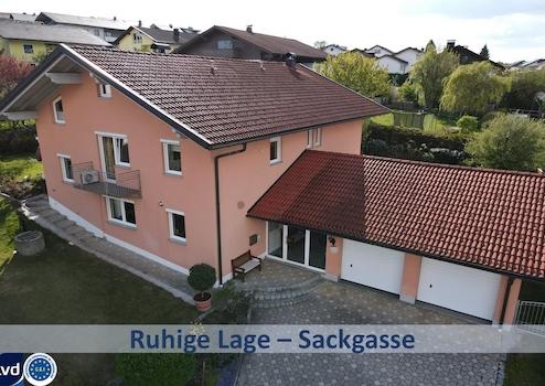 REPRÄSENTATIVES EINFAMILIENHAUS – Kirchberg i. Wald, de – Bild 1 von 14