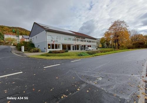 Außen Strassenseite