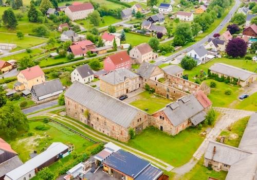 Der Vierseithof in ganzer Größe