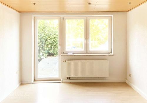 Wohnzimmer mit Terrasse