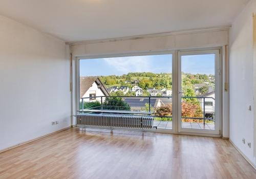 UG: Zimmer mit Terrassenzugang