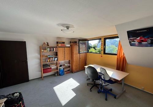 größeres Zimmer 1OG