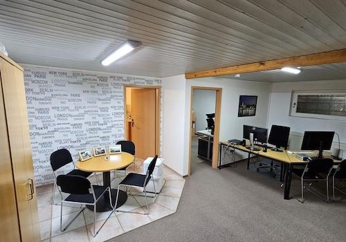 Keller - Arbeitszimmer1