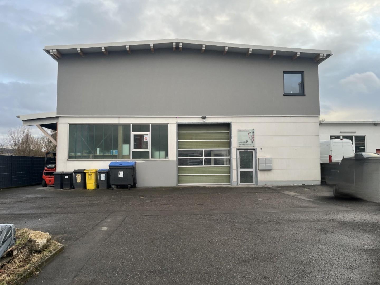 Halle von vorn (Nord)