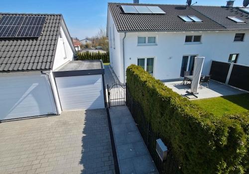 Süd-West Terrasse, Garage, HG