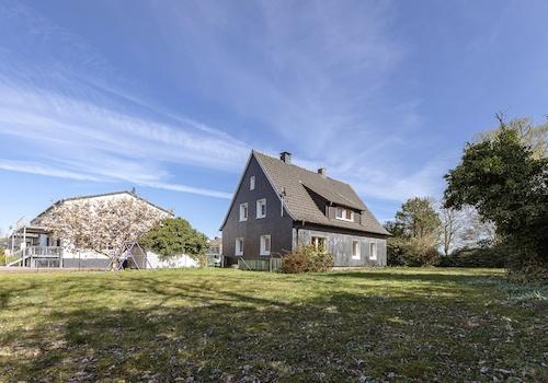 großzügiges Gartengrundstück