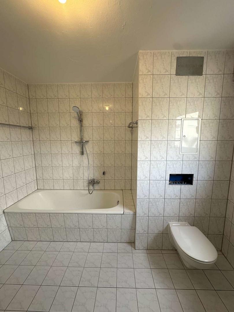 Badezimmer neu Ansicht 2