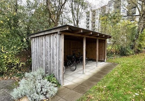 Fahrradschuppen