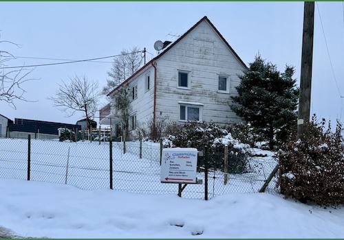 Hausansicht von der Straße