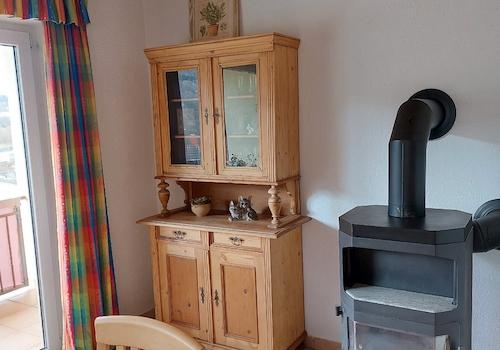  Küche mit Kaminofen 1.OG