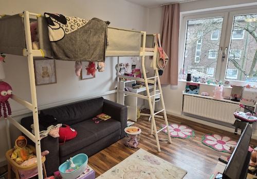 Kind / Arbeitszimmer