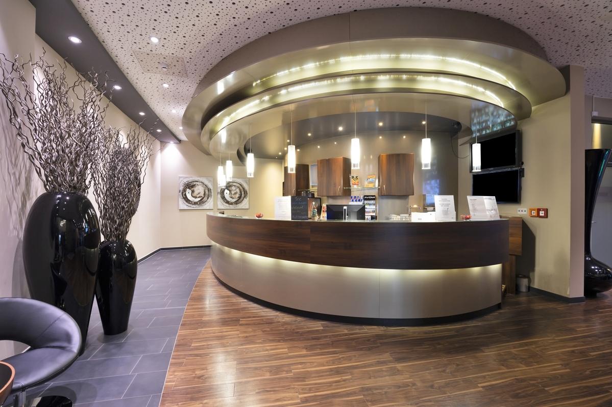 Frontdesk