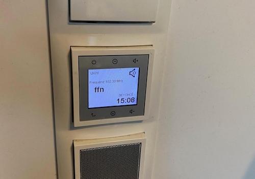 Bad Radio in Schalterleiste
