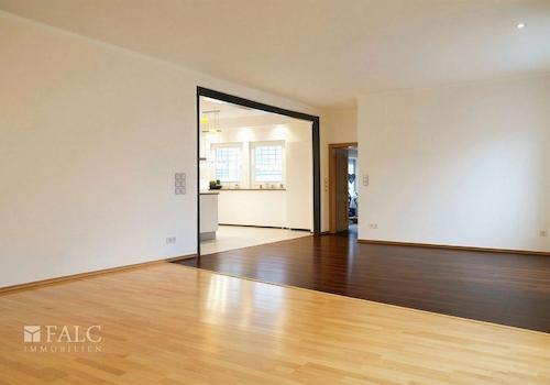 Wohnzimmer 1 OG Ansicht 2 - (KI generiert)