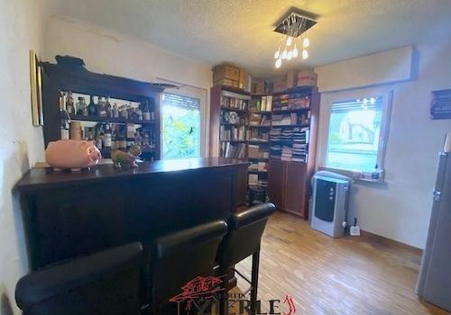 Bar/Arbeitszimmer EG