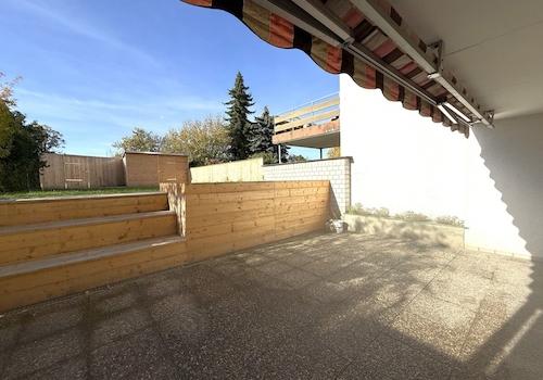 Teilüberdachte Terrasse