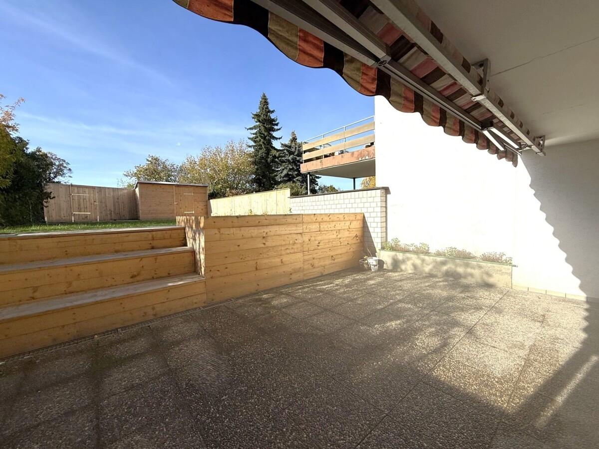 Teilüberdachte Terrasse