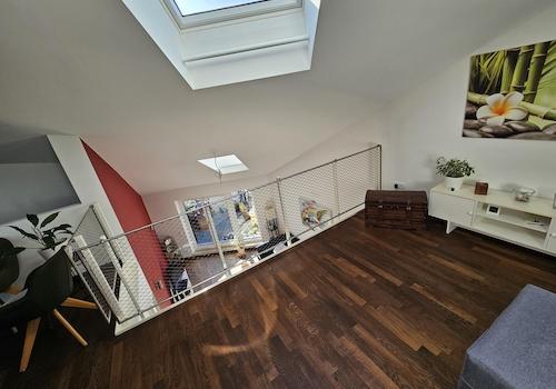 4. OG Galerie Blick zu Balkon