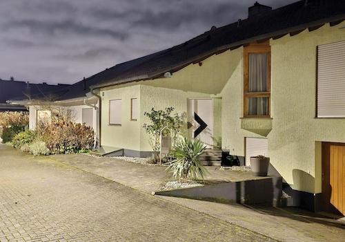 Zufahrt Haus> Keine Durchfahrt