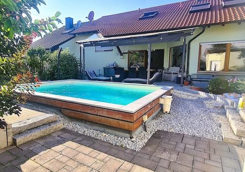 Blick Haus Garten SOMMER