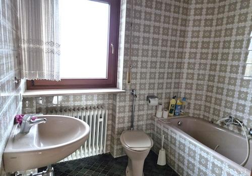 Retro Badezimmer 1OG