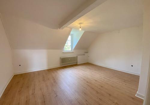 Großes Schlafzimmer