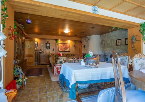 Hauptwohnung Kaminzimmer Blick II