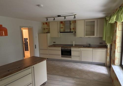 Wohnküche mit Eingang 