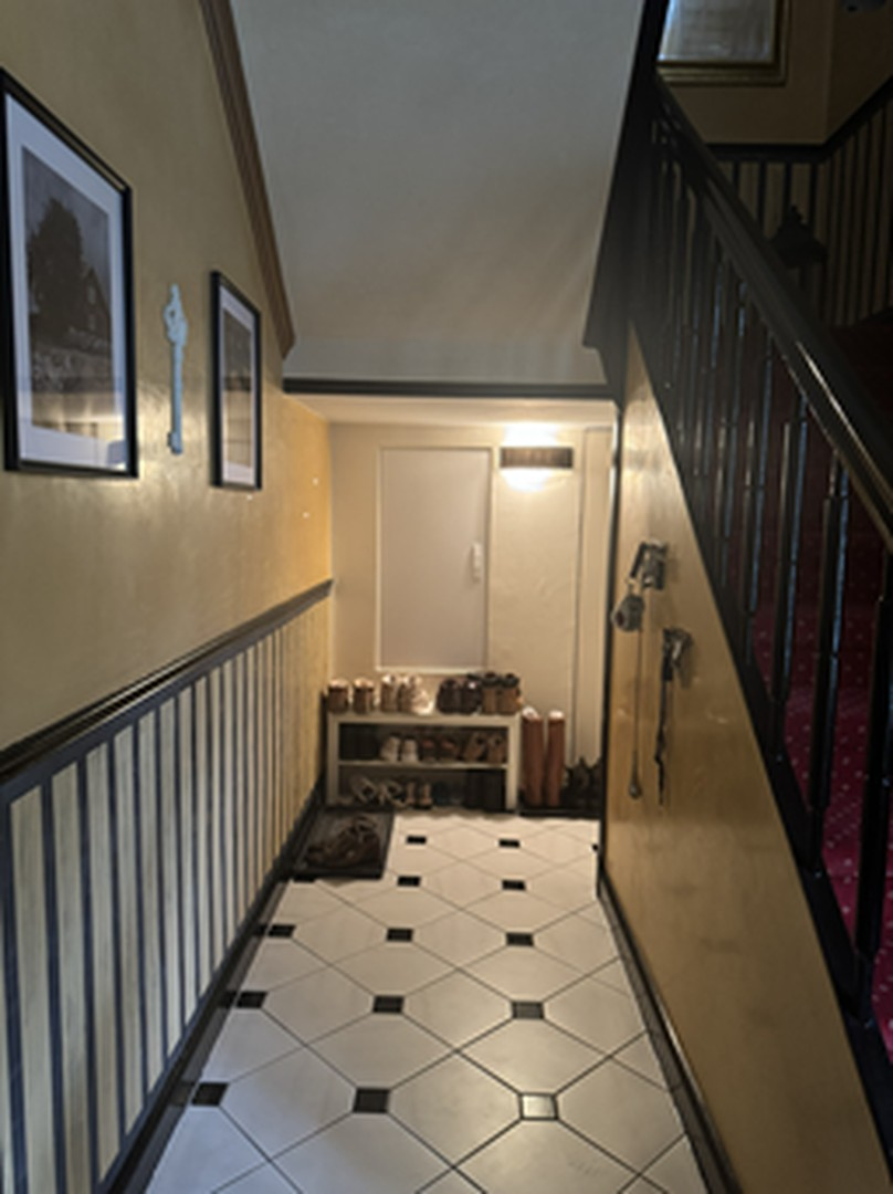 V | EG-Flur zum Keller