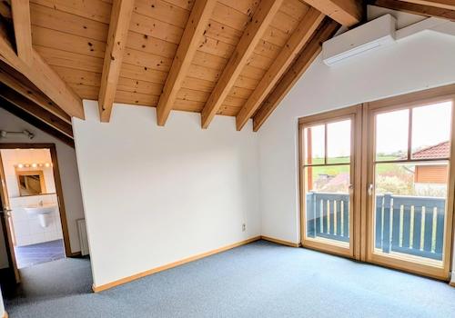 Schlafzimmer mit Balkon