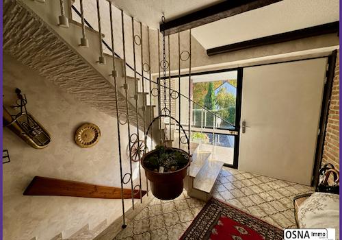 EG Hausflur. Bild #2jpeg