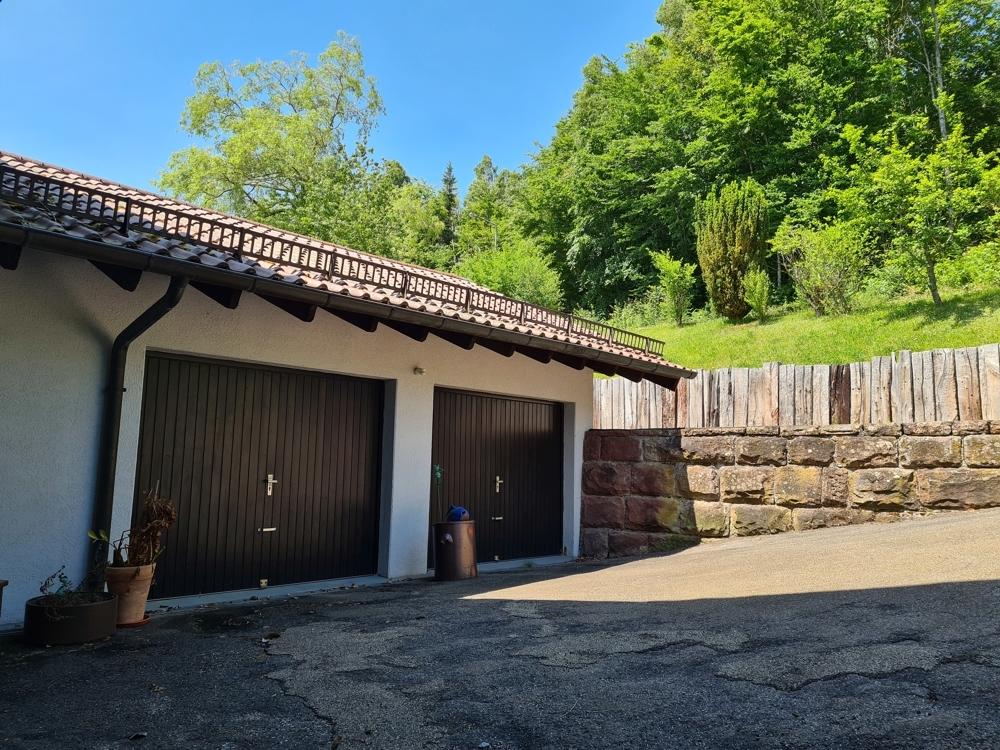 Garagen mit elektr. Torantrieb