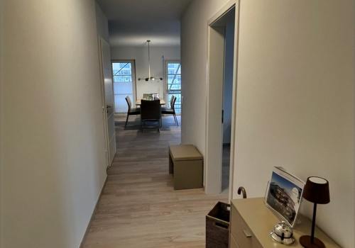 Musterwohnung, Flur