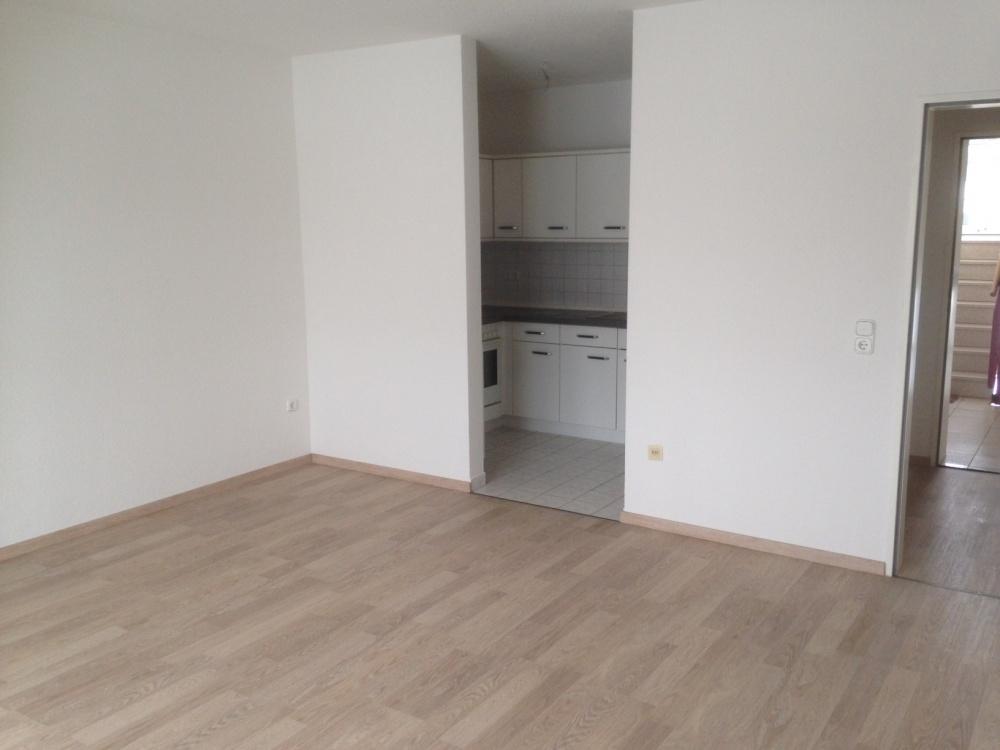 Wohnzimmer mit Küche