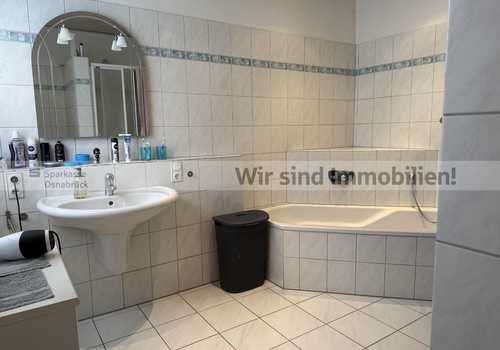 Badezimmer (EG)
