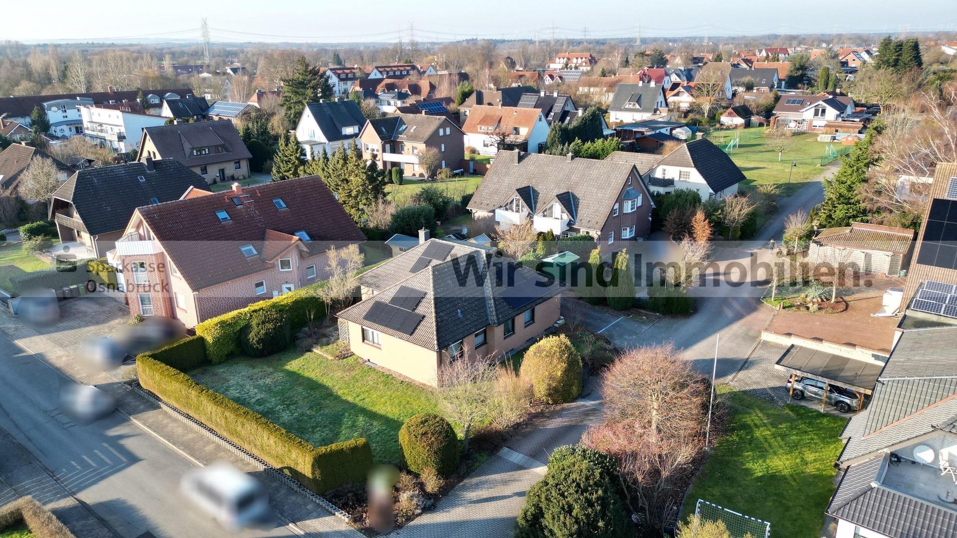 Außenansicht mit Umgebung