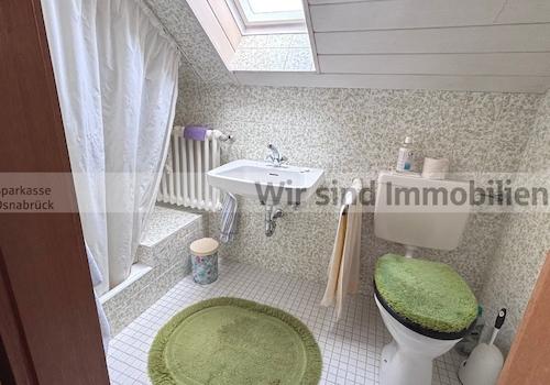 Dachgeschoss - Badezimmer