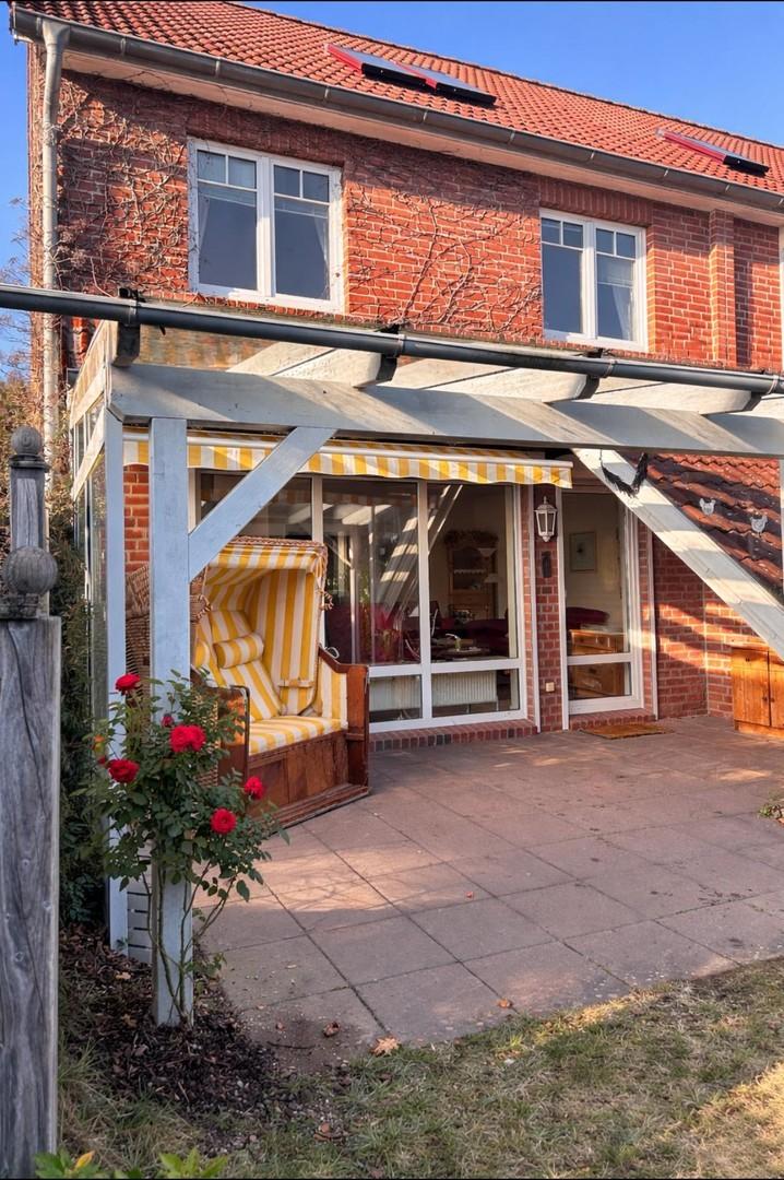 Überdachte Südterrasse