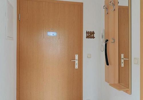 kleiner Wohnungsflur