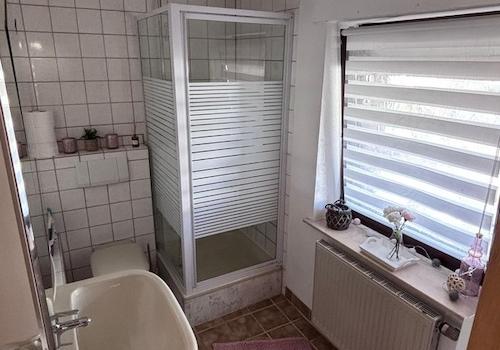 Badezimmer, Boden kommt neu