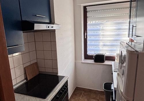 Küche unten, Boden kommt neu