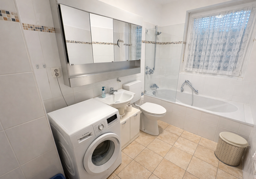 Badezimmer mit Wanne