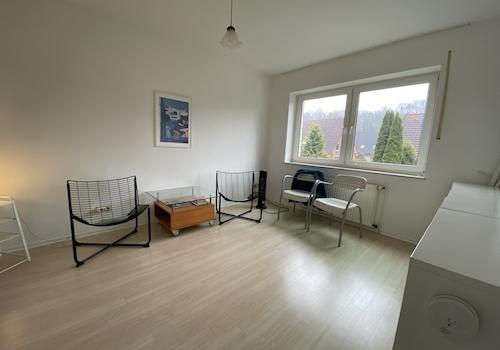 Gut zu möblierendes Schlafzimmer