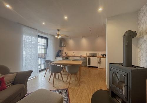 ...inklusive Kaminofen