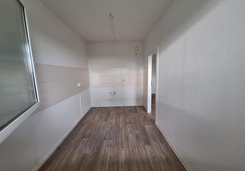 Küche mit Fliesenspiegel