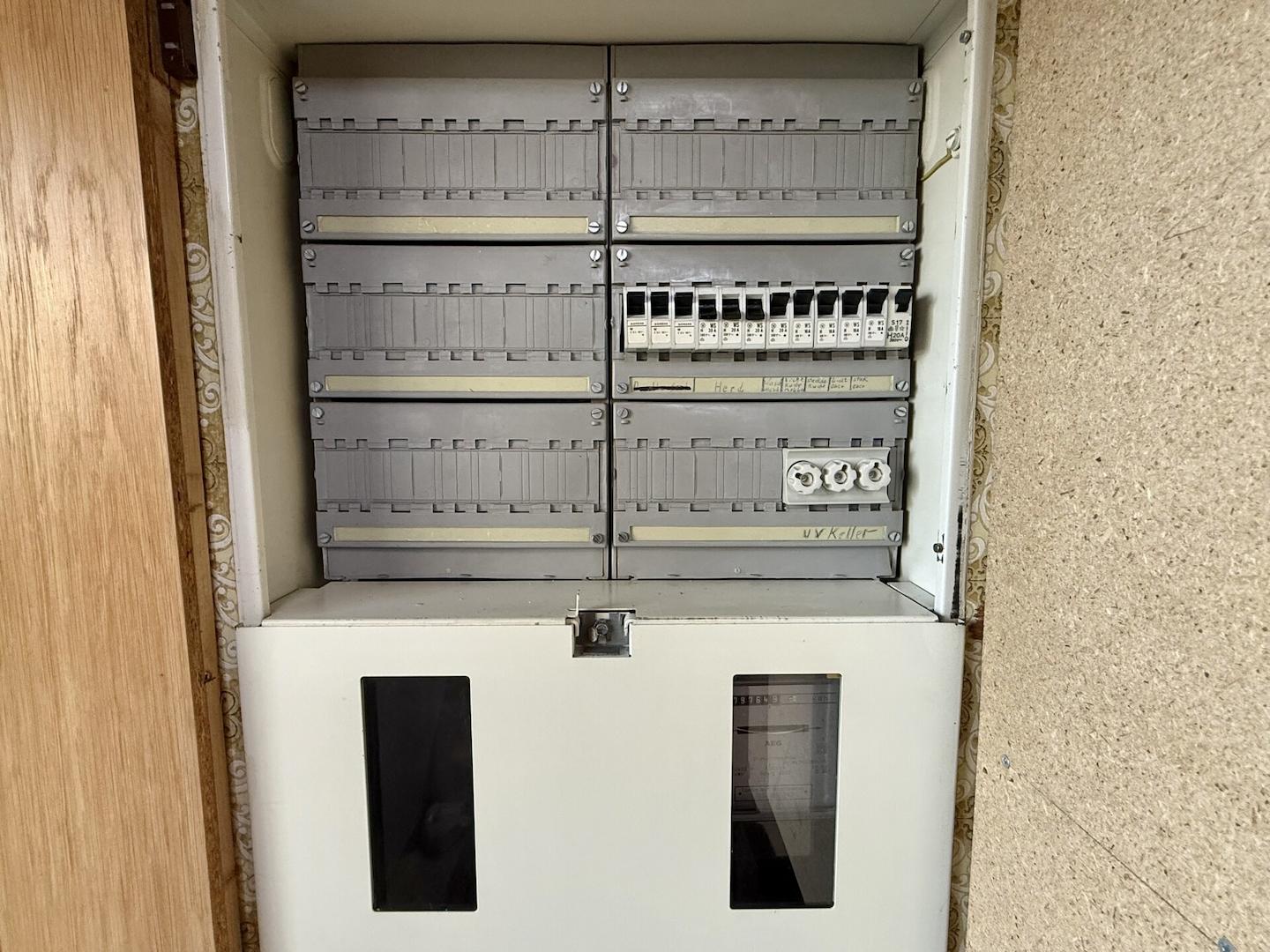 Haus Nr. 6 EG Elektrokasten